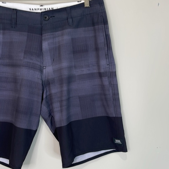 Vans Vanphibian Men’s Water Board Shorts Navy Blue Plaid Pockets Quick Dry 32 - Picture 4 of 13